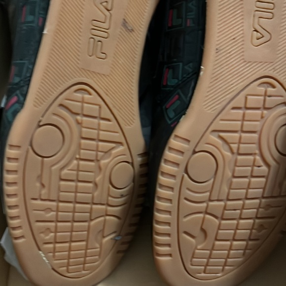 FILA - Picture 10 of 11